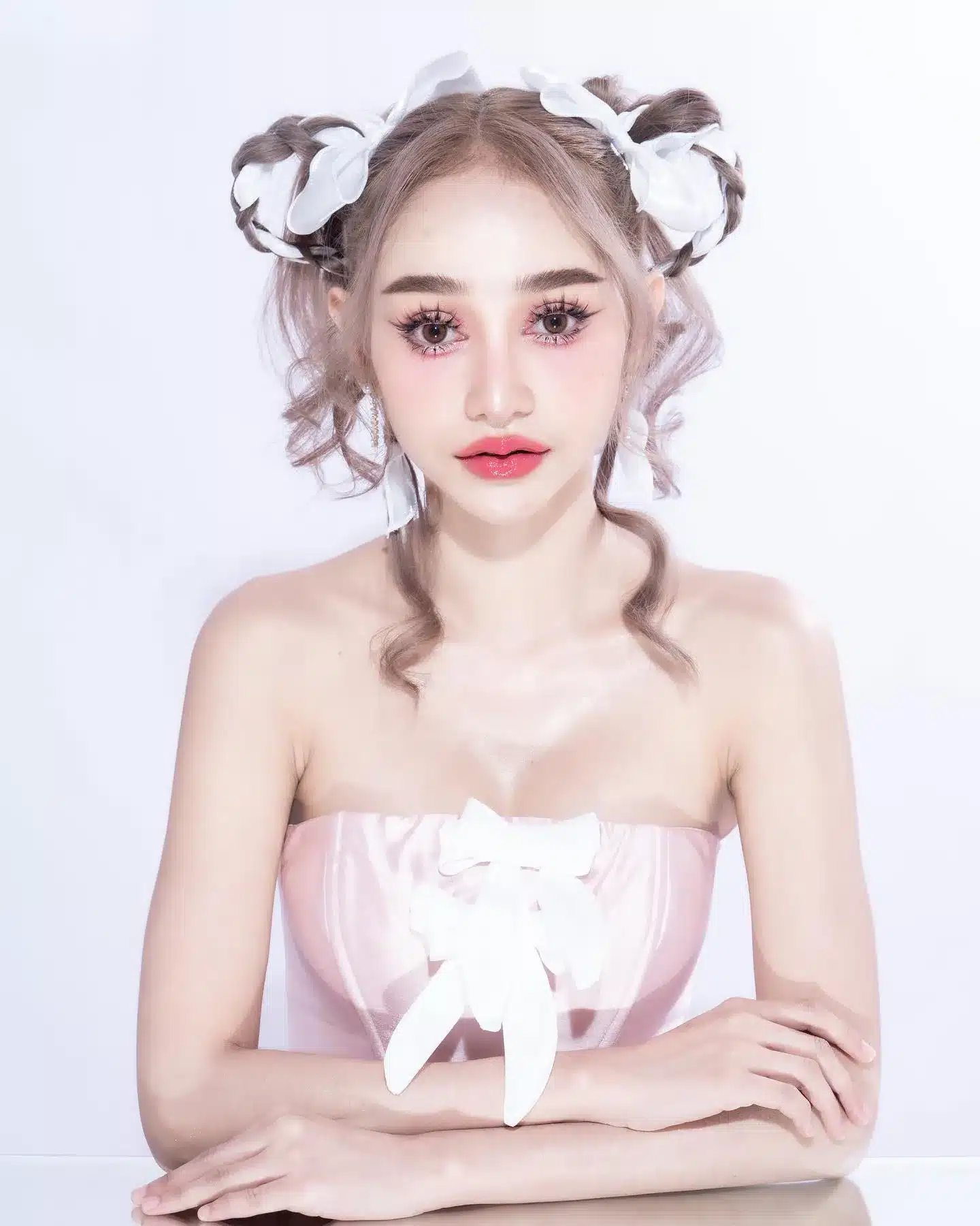 นุ่น ดำดง 29