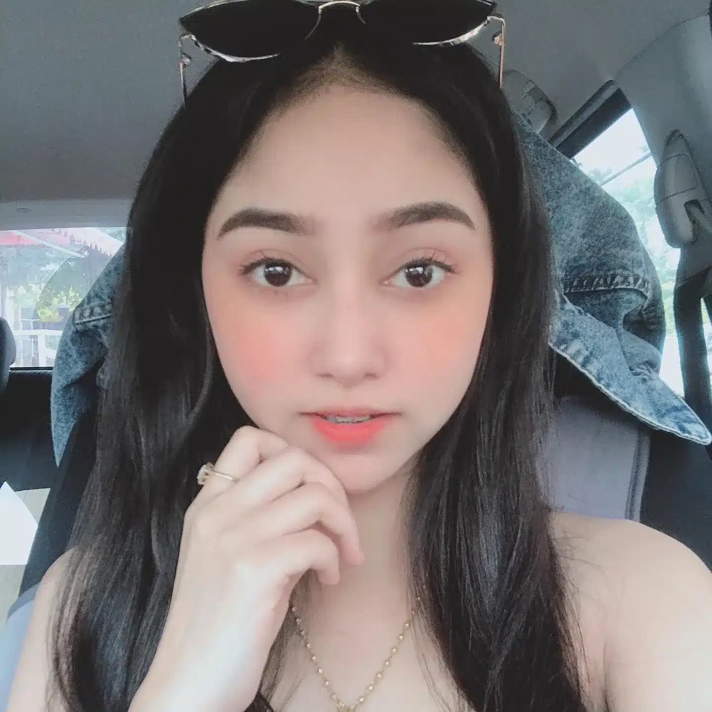 นุ่น ดำดง 5