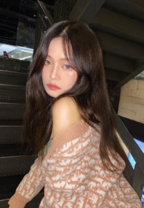 วีวี่ ศิษย์ชาญสิงห์ สดใส