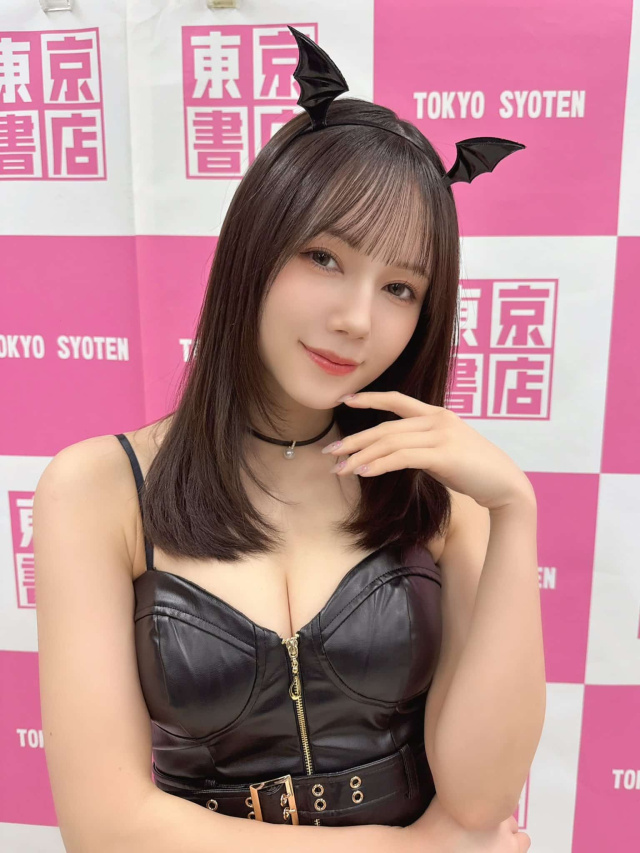 เปิดวาร์ป Remu Suzumori (เรมุ ซุซุโมริ) อดีตพยาบาลสาว AV หน้าหวานคัพ F 2 เรมุ ซุซุโมริ วาร์ป Remu Suzumori ดารา AV ญี่ปุ่น อดีตพยาบาล