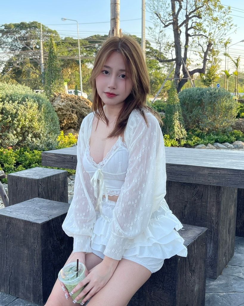 น้องไข่เน่า kainaoa_tawan onlyfans official วาร์ปสาวสวย