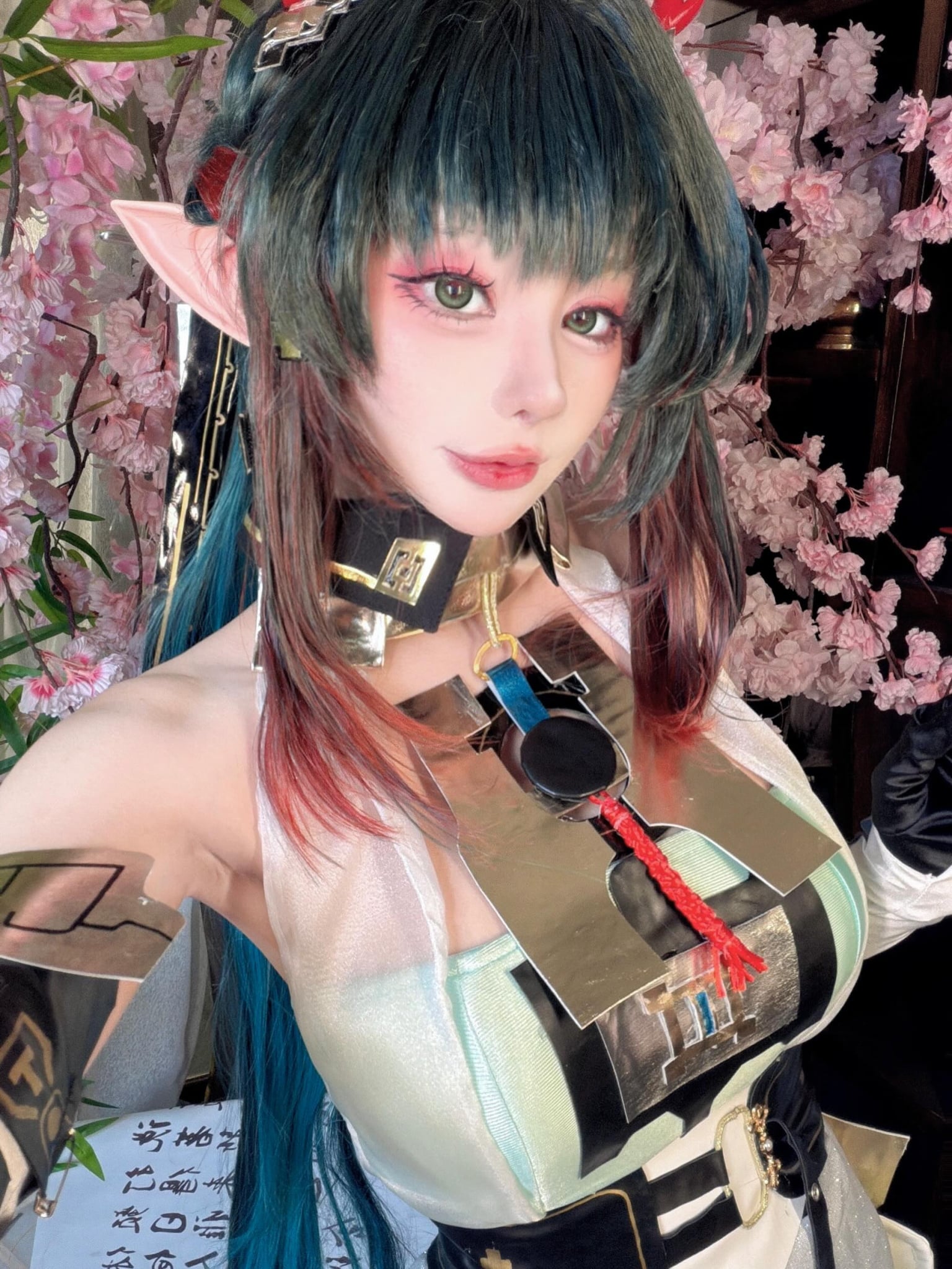 Meenfox ในลุคคอสเพลย์แฟนตาซี ภาพประกอบ
