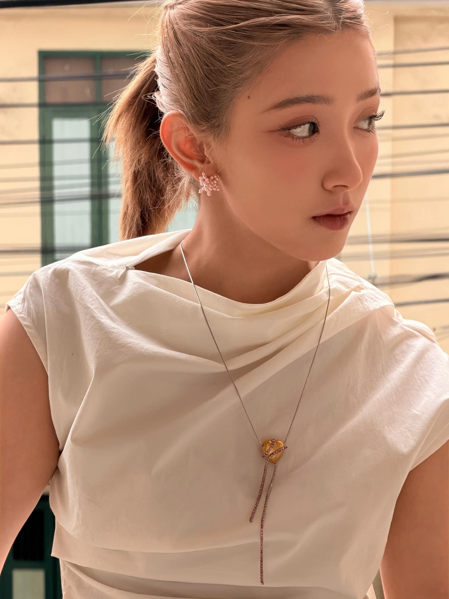 JAOYING เจ้าหญิง ในภาพพอร์ตเทรตแฟชั่น