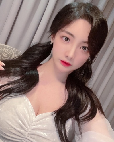 Gwak-Min-Seon-1