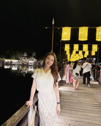 น้องอั้ม-แม่ค้าทุเรียน-13