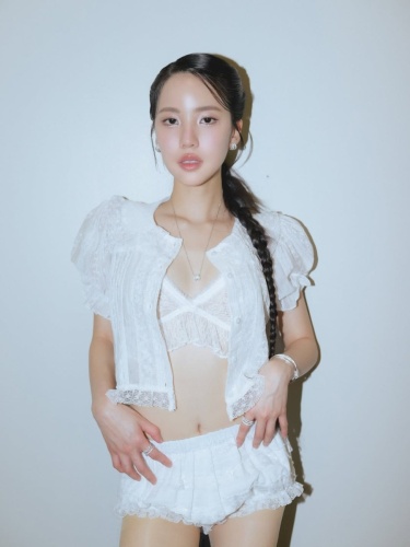เจนิส-เจณิสตา-25